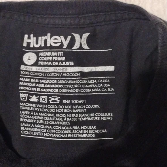 Hurley Premium Fit L Pineapple Skull Tshirt Unisex Goth Grunge Skater Baddie - Picture 3 of 3